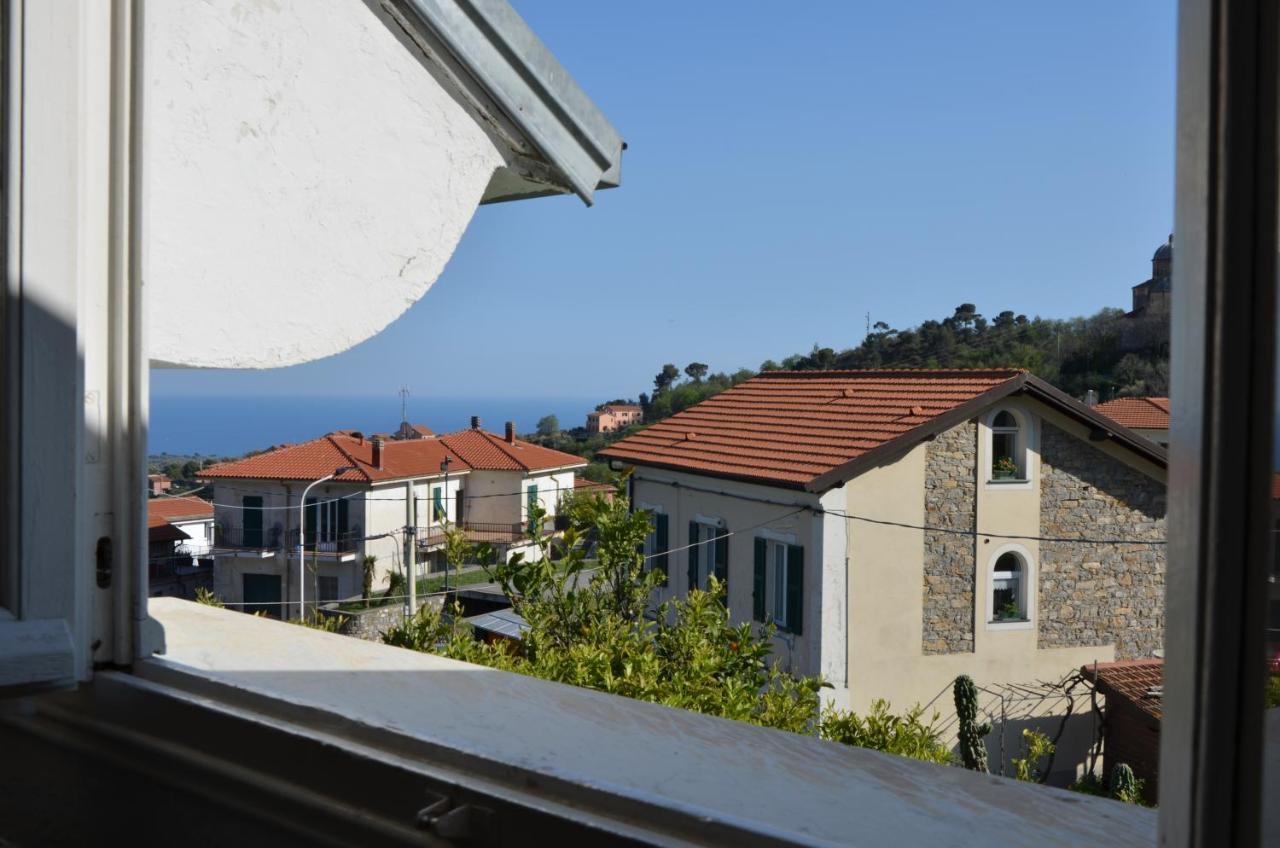 La Parisienne Villa Diano Borello
